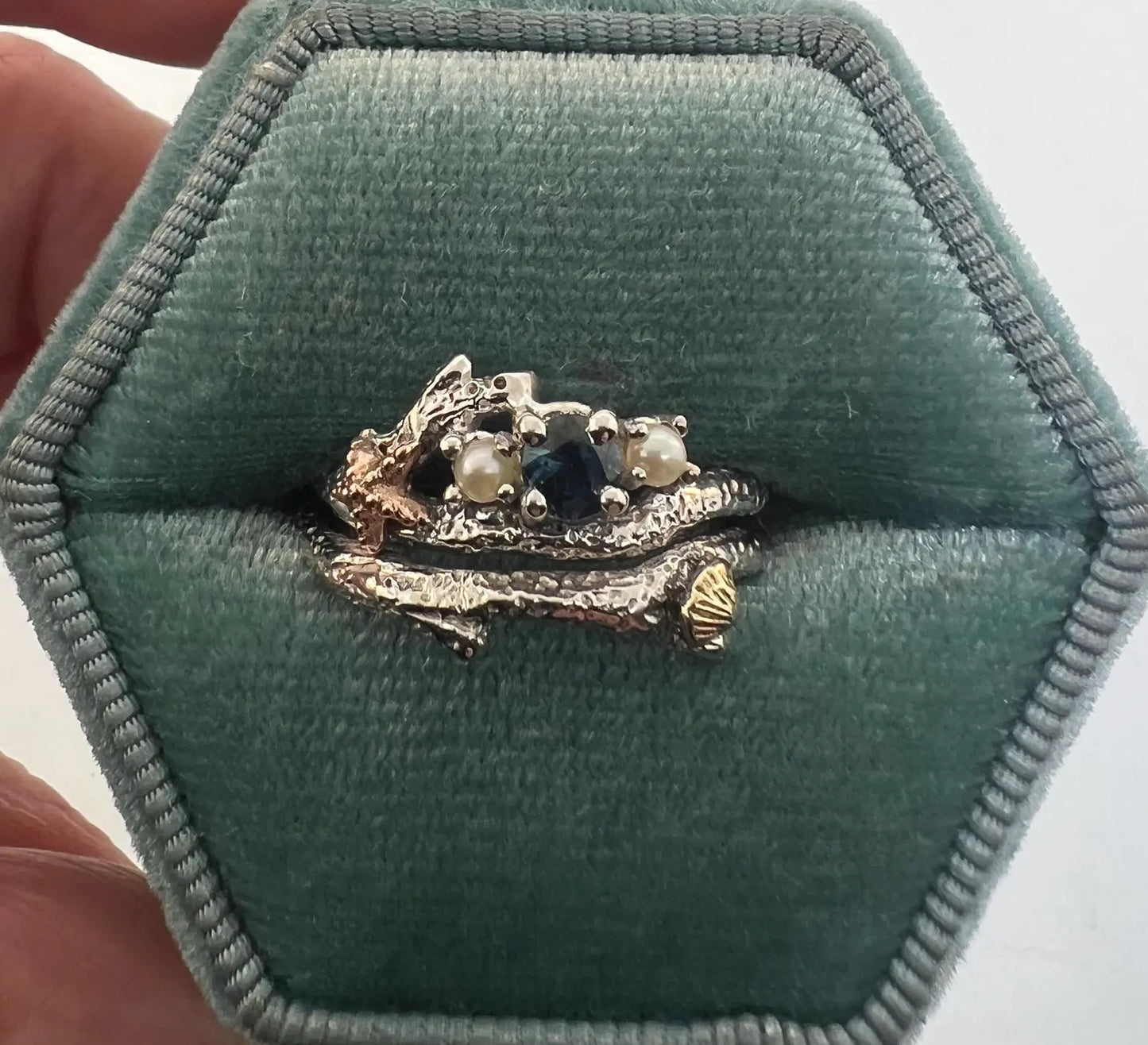 The Santa Maria Ring Set – 3 Stone Sapphire Coral Branch