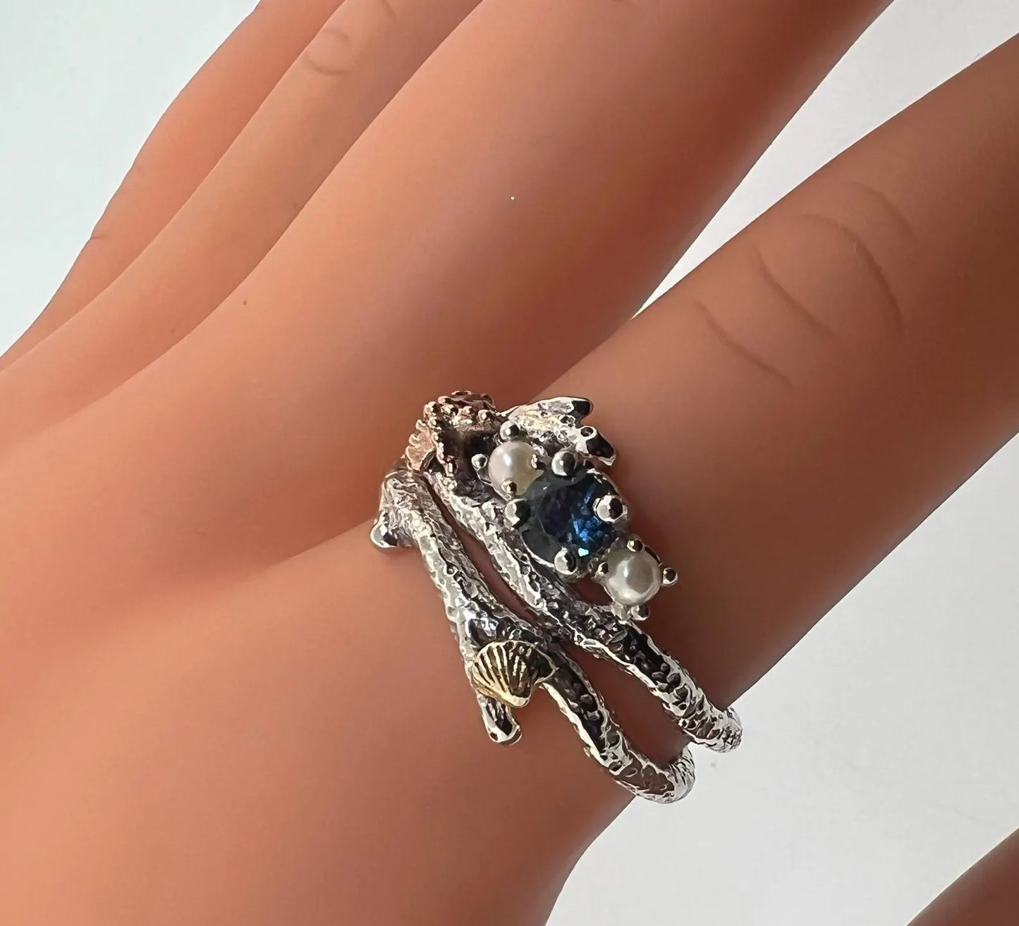 The Santa Maria Ring Set – 3 Stone Sapphire Coral Branch
