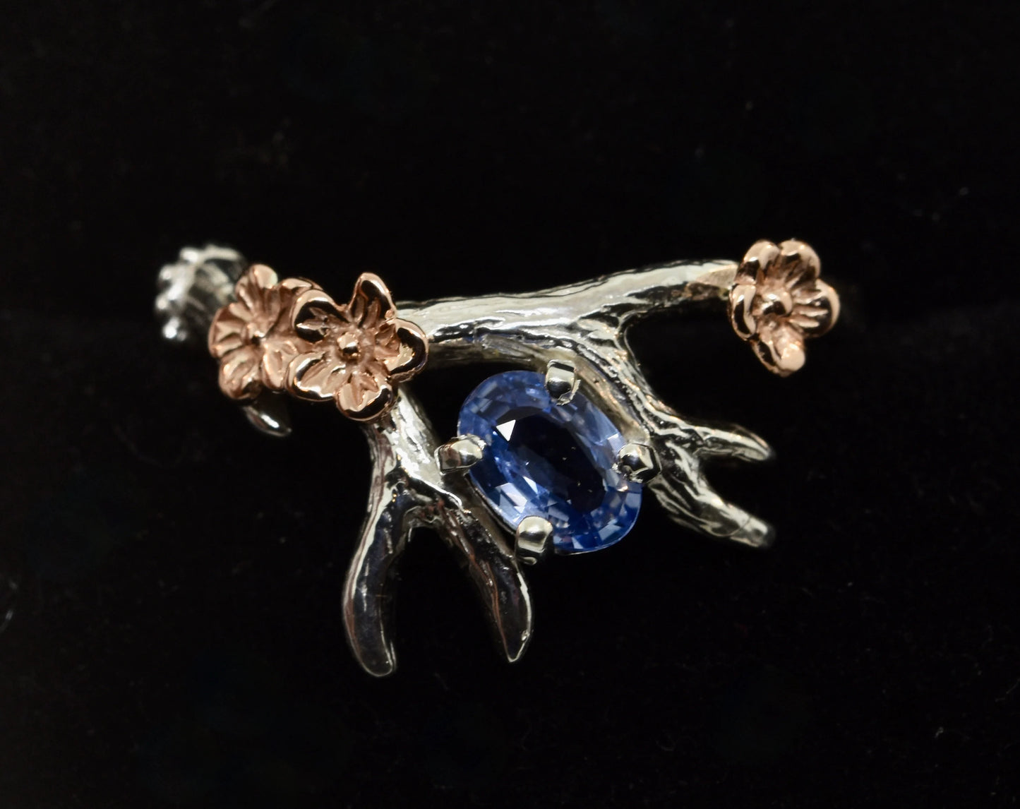 Antler ring natural sapphire
